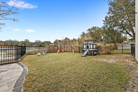Tiny photo for 527 W Blue Water Edge Drive, Eustis, FL 32736 (MLS # O6378210)