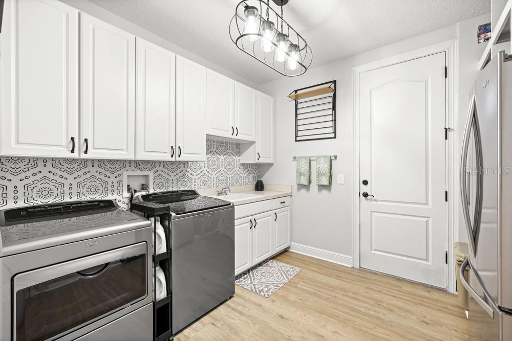 BLUE LAKE ESTATES - Residential