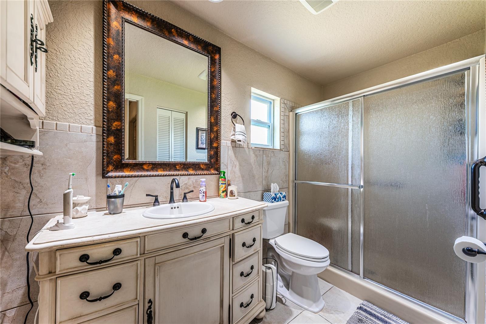 HIGHLAND LAKES 10 MODEL CENTER - Residential