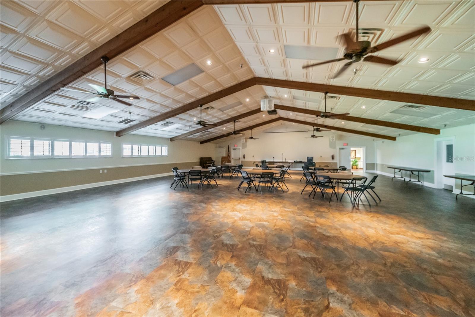 HIGHLAND LAKES 10 MODEL CENTER - Residential