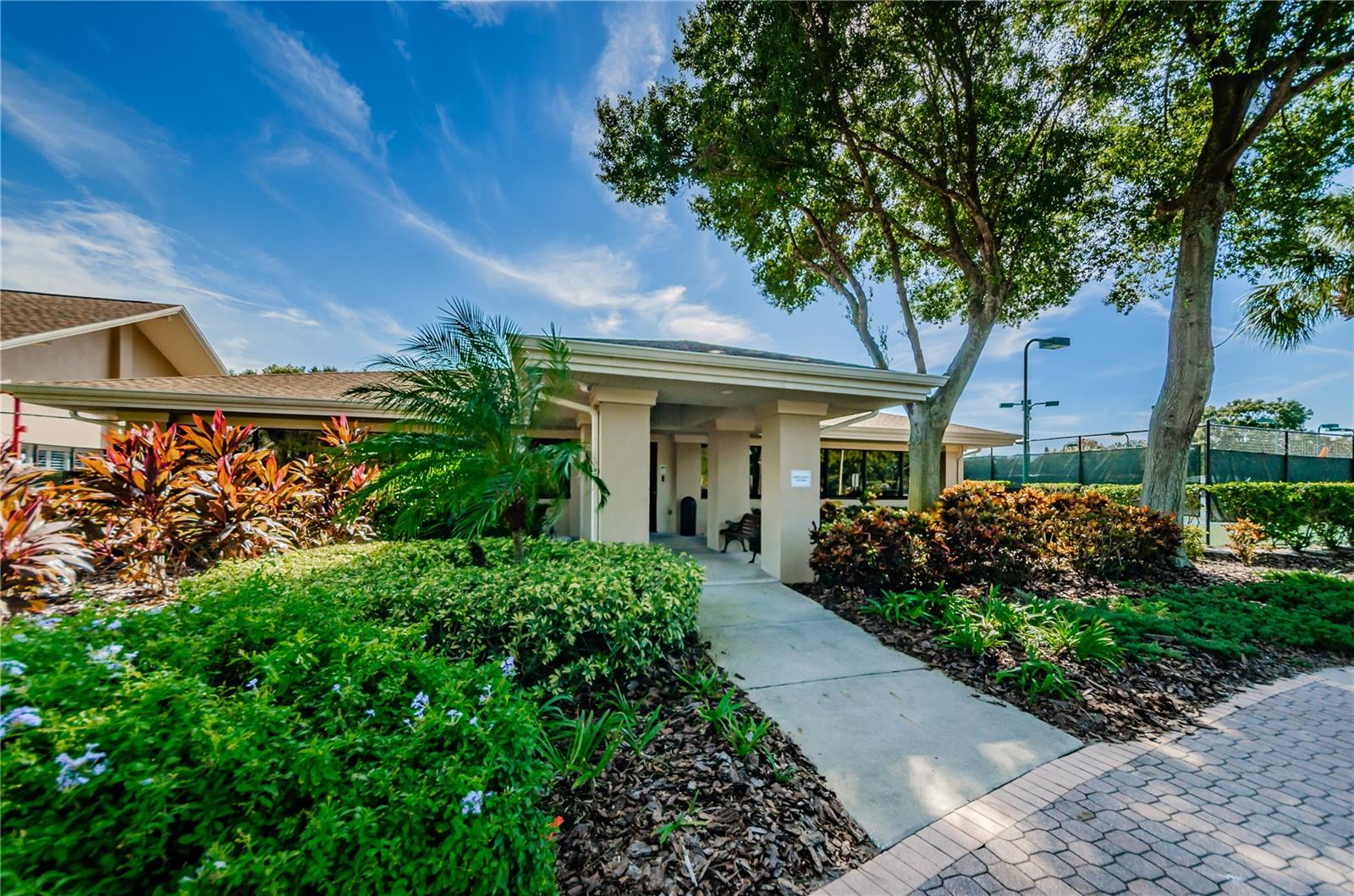 HIGHLAND LAKES 10 MODEL CENTER - Residential