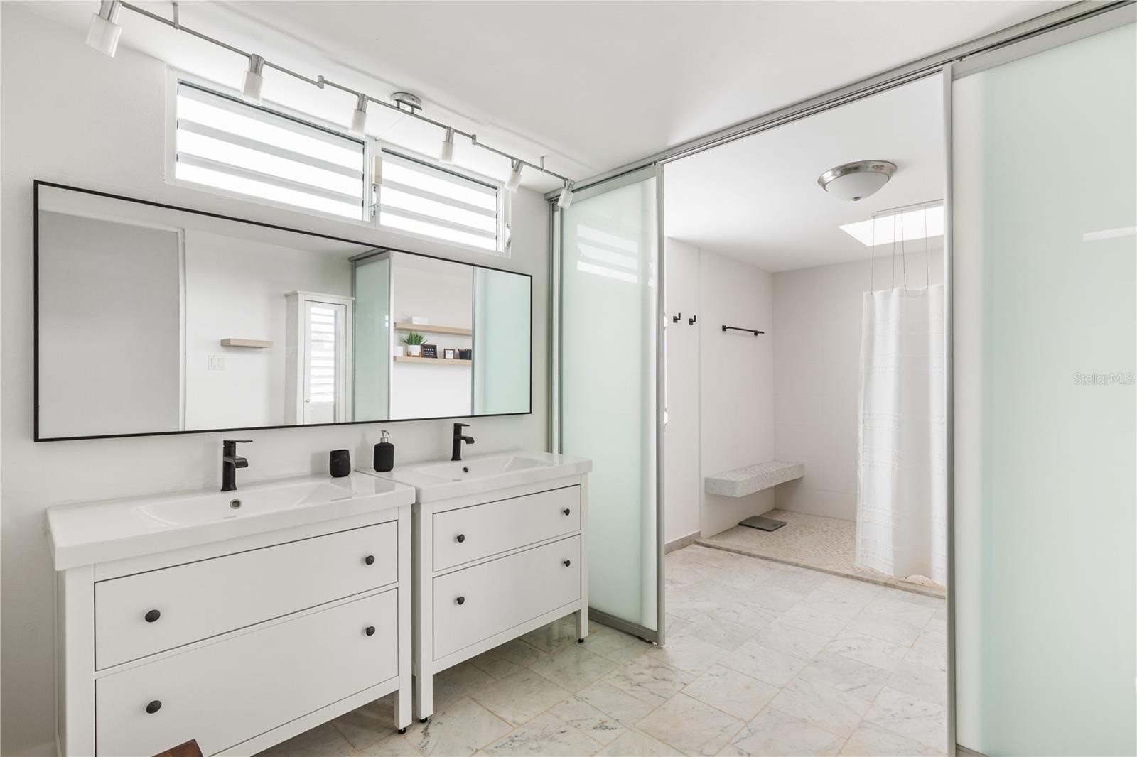 BALDWIN PARK - Residential