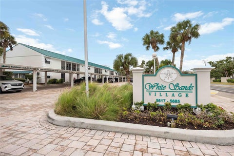 5673 Midnight Pass Road 202, Sarasota, FL 34242