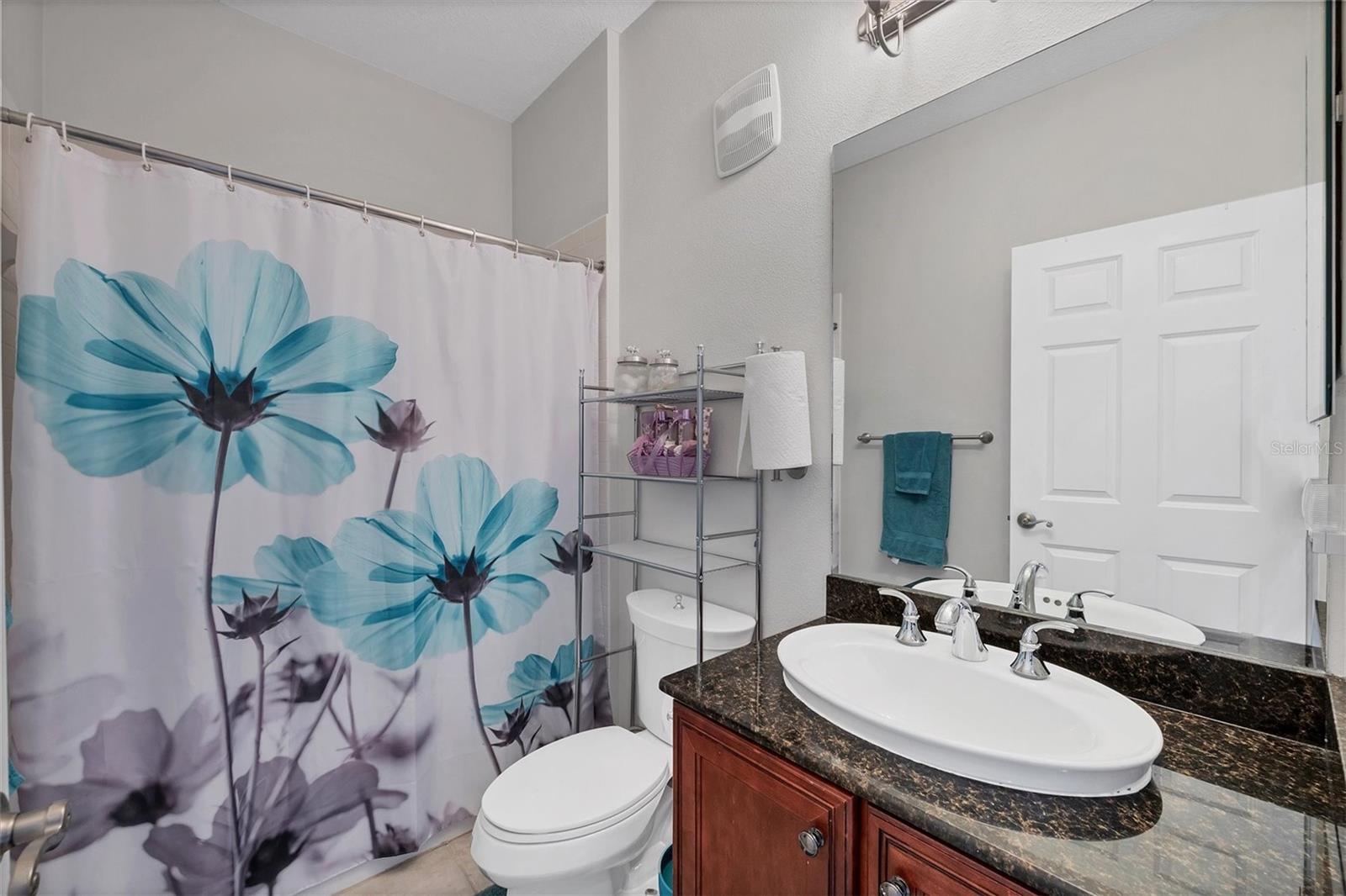 HAMMOCKS-VILLAS PH 12 - Residential Lease