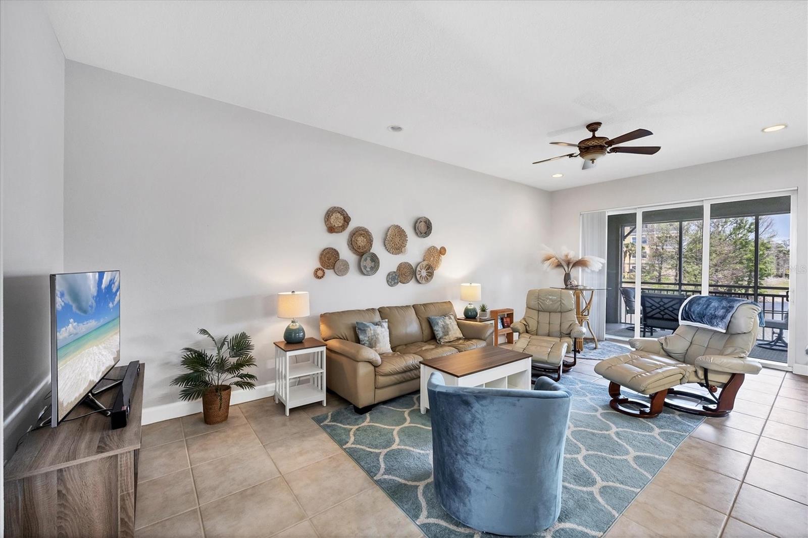 HAMMOCKS-VILLAS PH 12 - Residential Lease