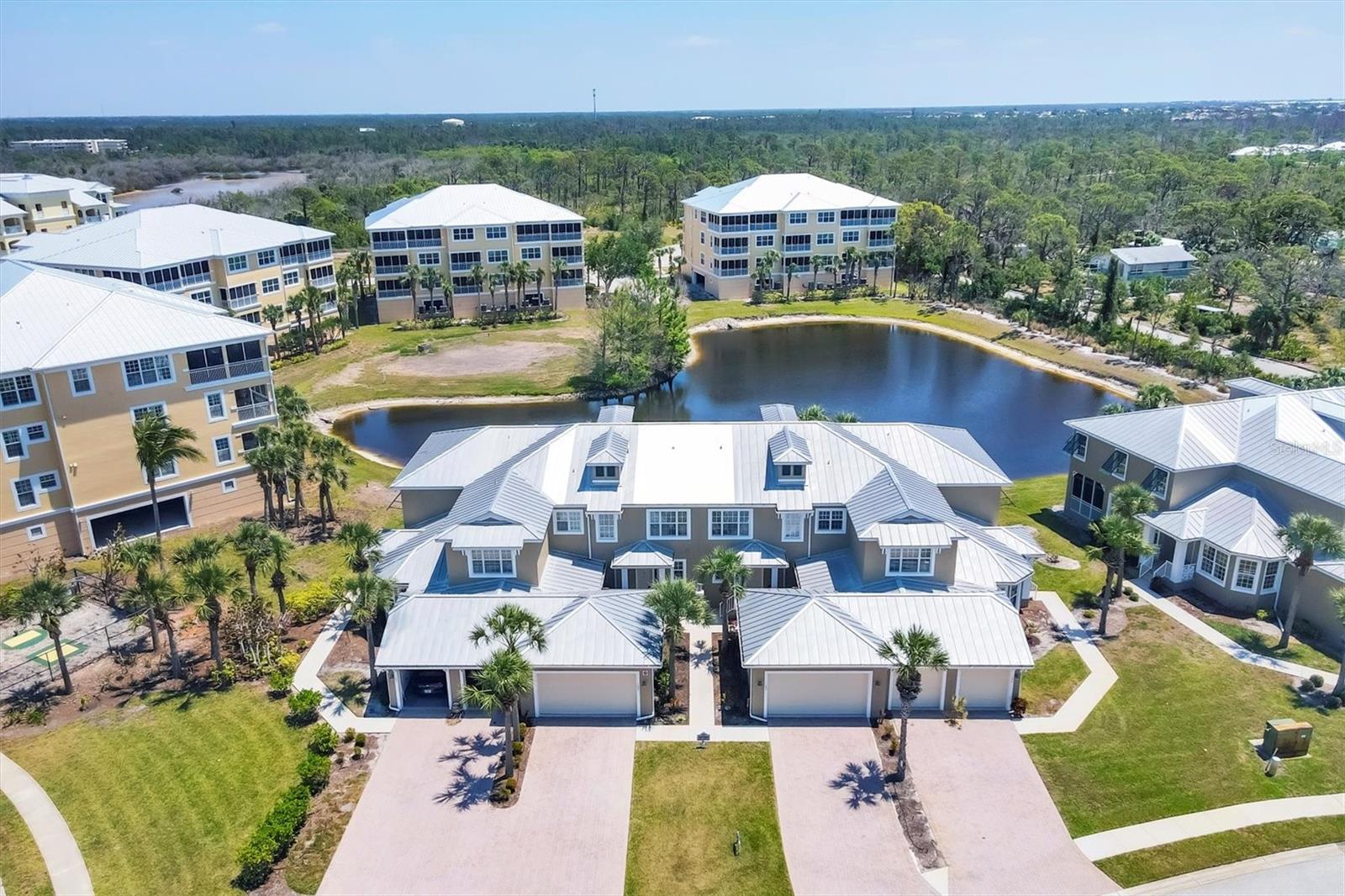 HAMMOCKS-VILLAS PH 12 - Residential Lease