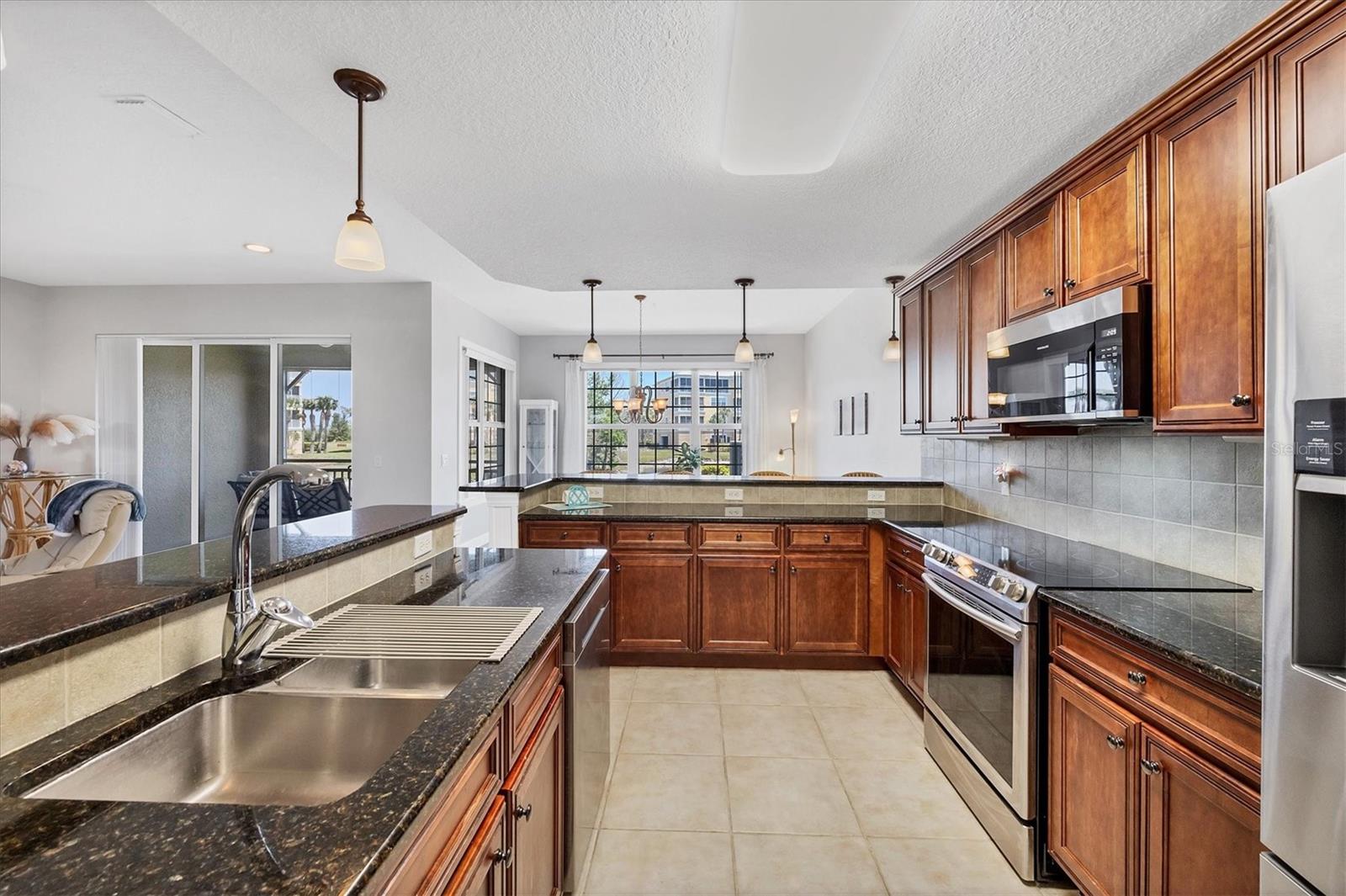 HAMMOCKS-VILLAS PH 12 - Residential Lease