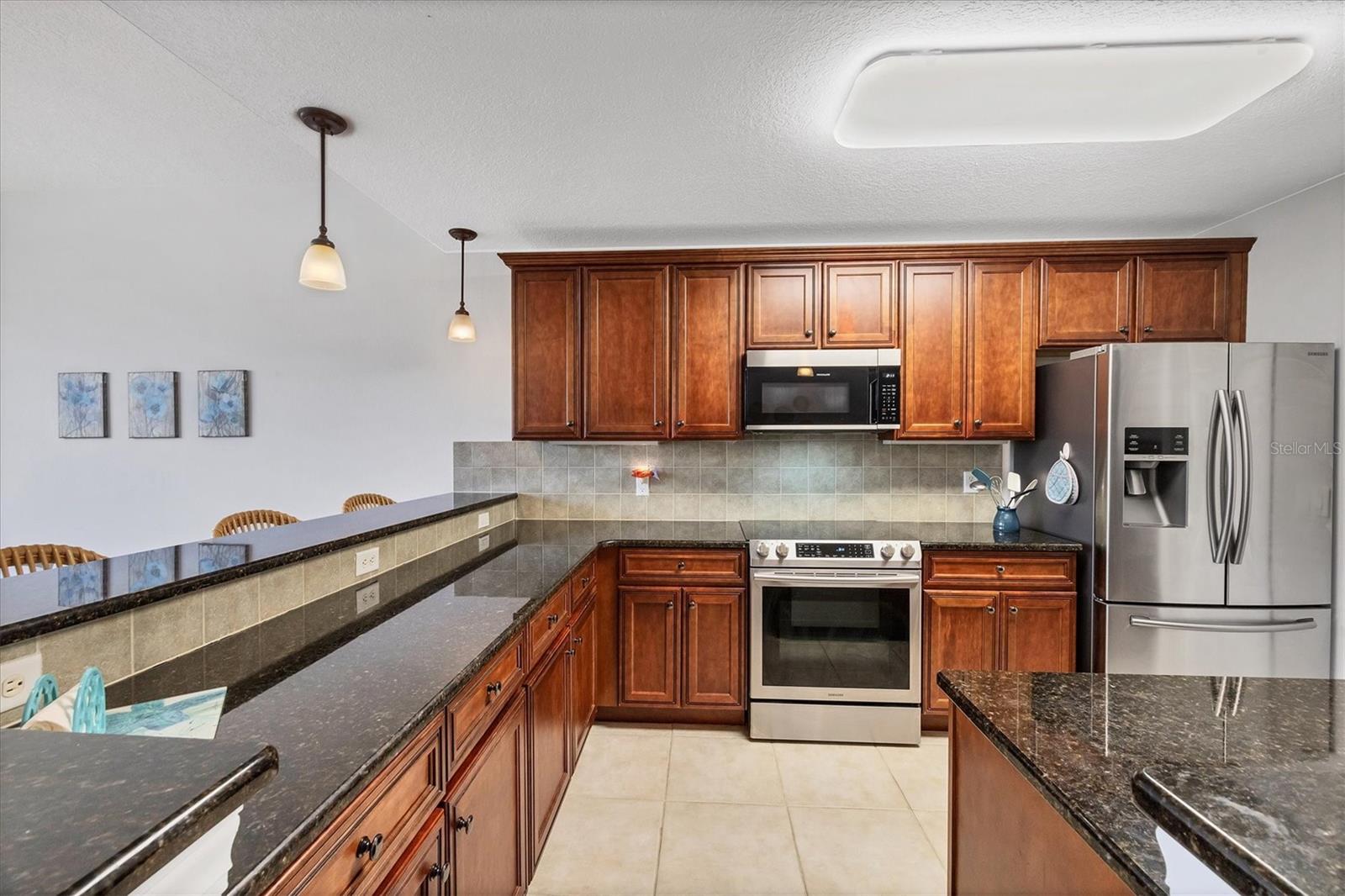 HAMMOCKS-VILLAS PH 12 - Residential Lease