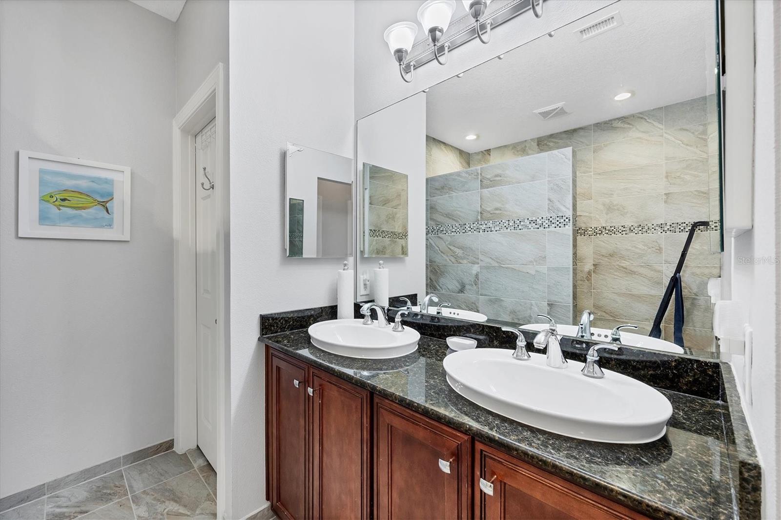 HAMMOCKS-VILLAS PH 12 - Residential Lease