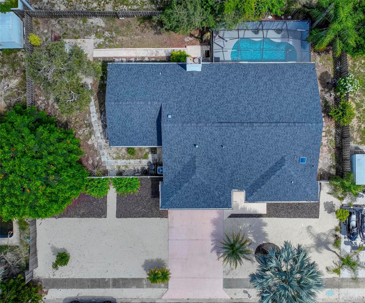 1016 GOSHEN ROAD