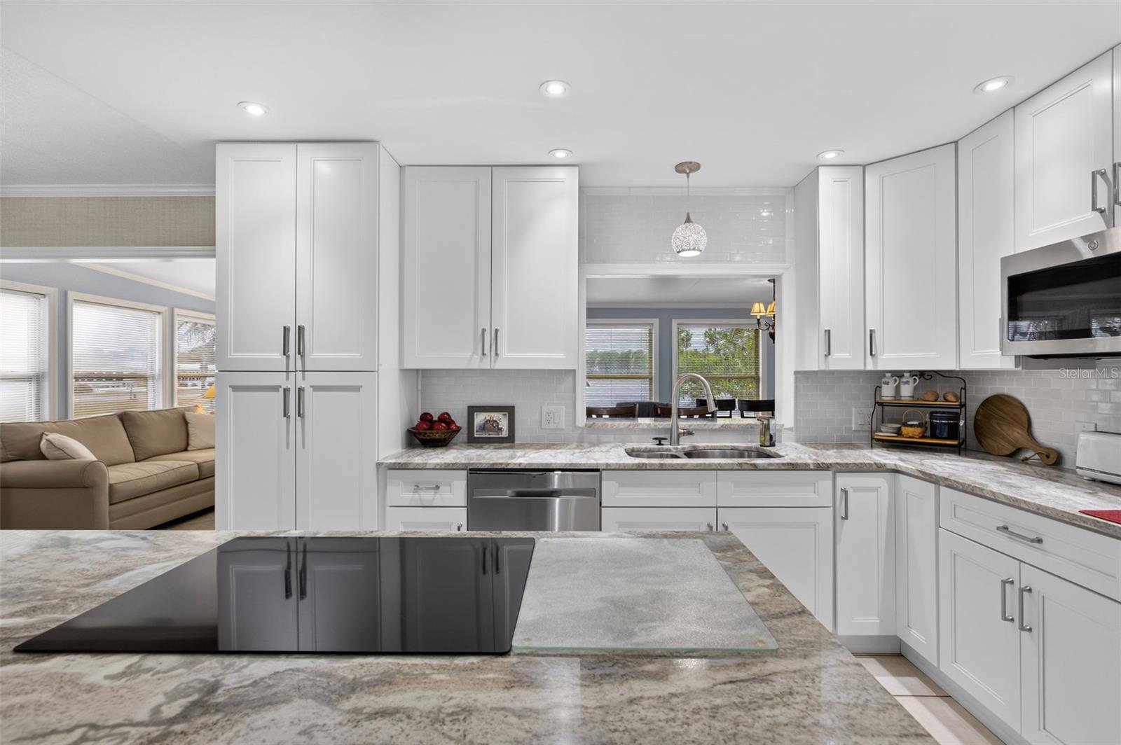 LA CASA MHP CO-OP - Residential