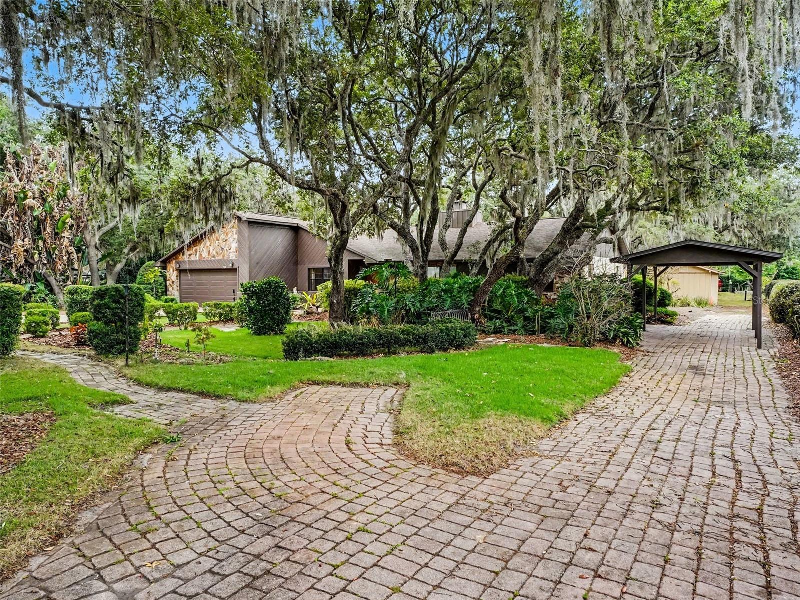 4870 CITRUS OAK LANE
