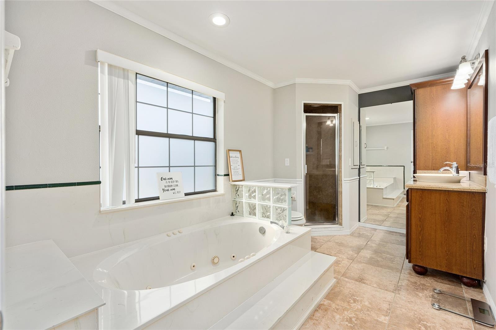 GOLDEN HILLS TURF & COUNTRY CLUB - Residential