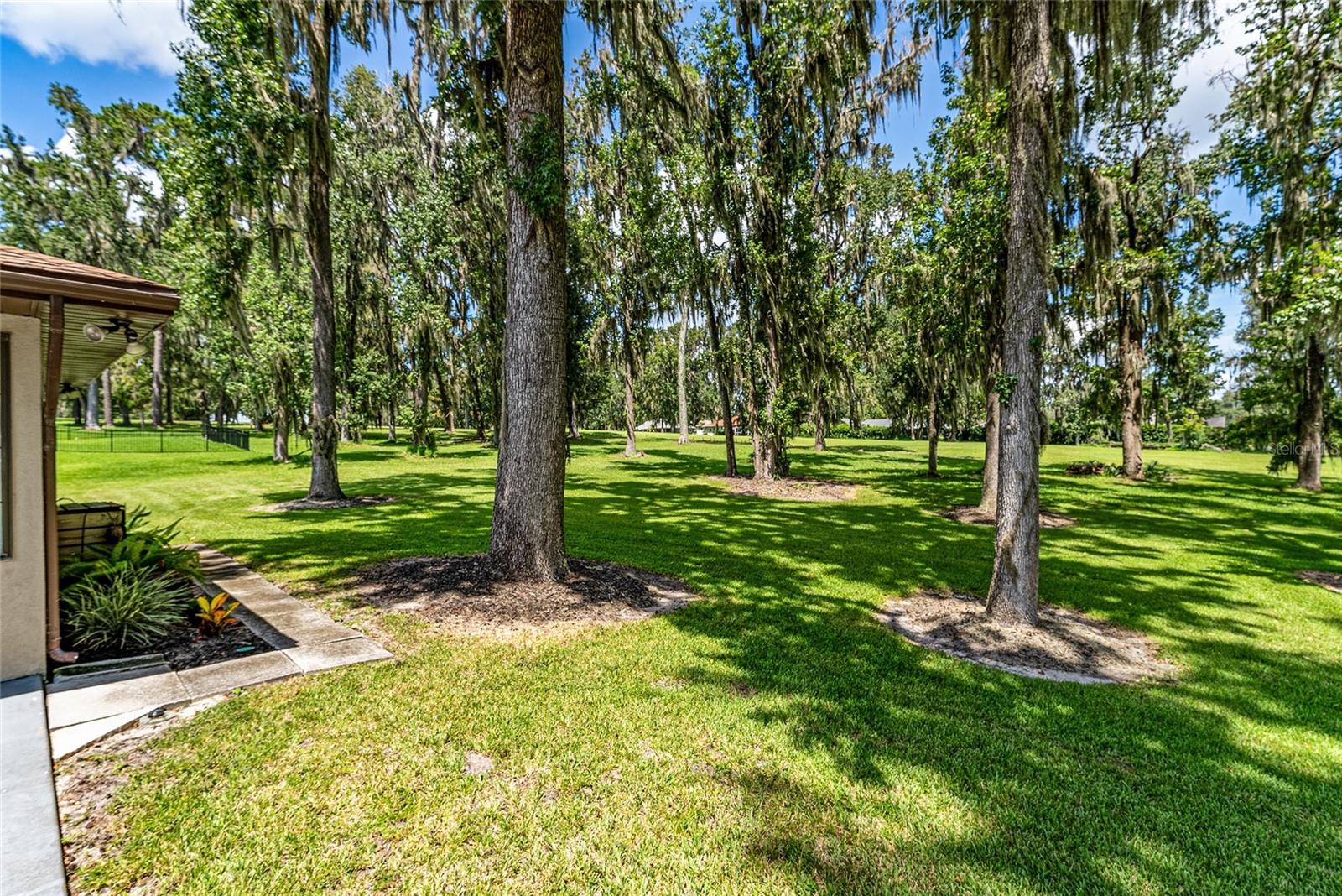 GOLDEN HILLS TURF & COUNTRY CLUB - Residential