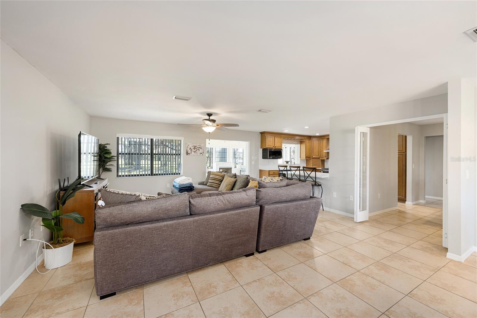 GOLDEN HILLS TURF & COUNTRY CLUB - Residential