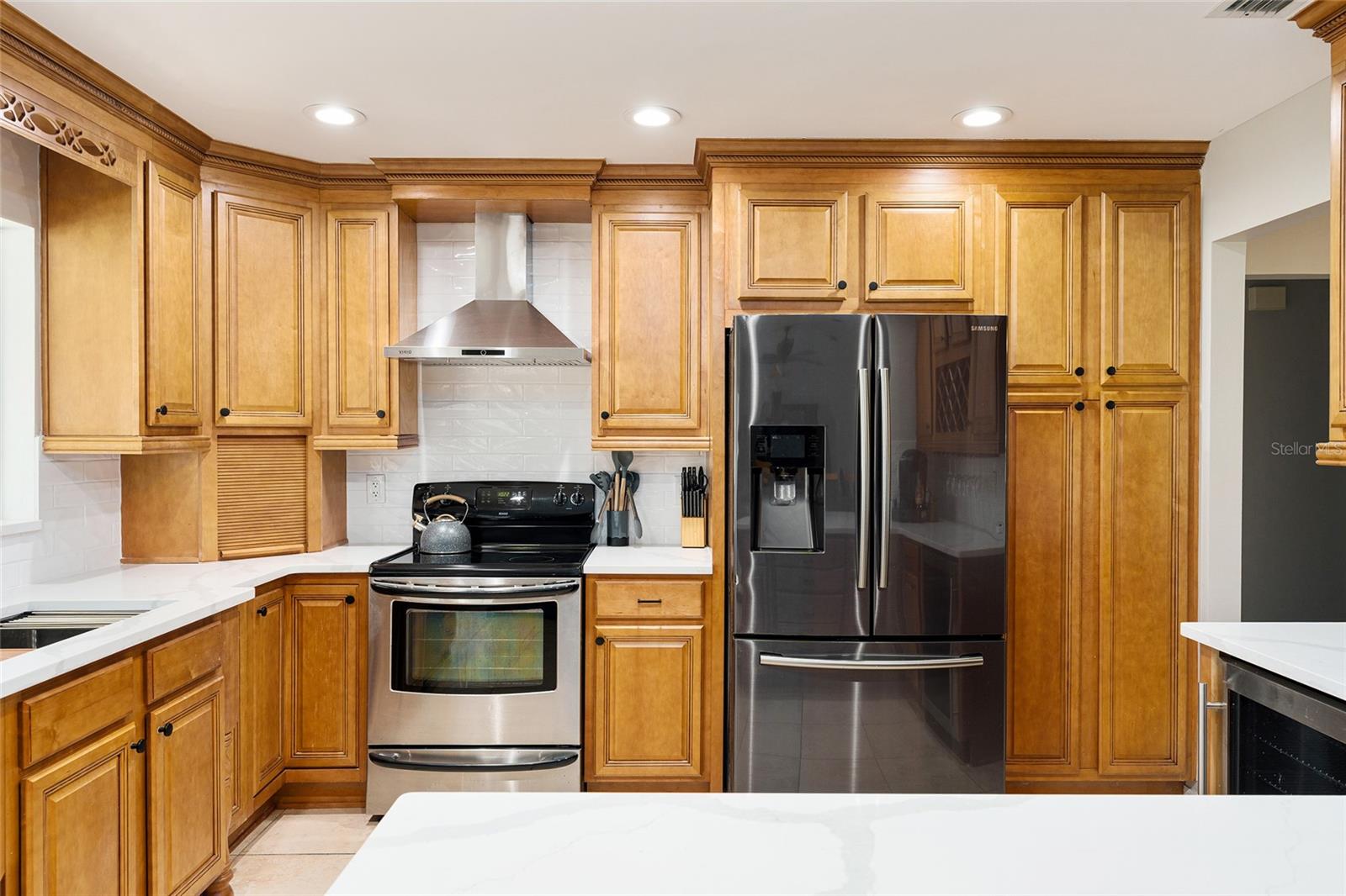 GOLDEN HILLS TURF & COUNTRY CLUB - Residential