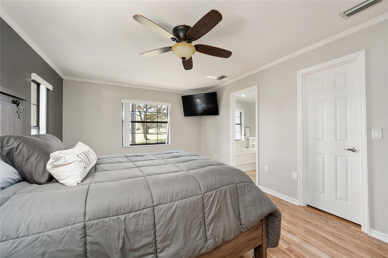 GOLDEN HILLS TURF & COUNTRY CLUB - Residential