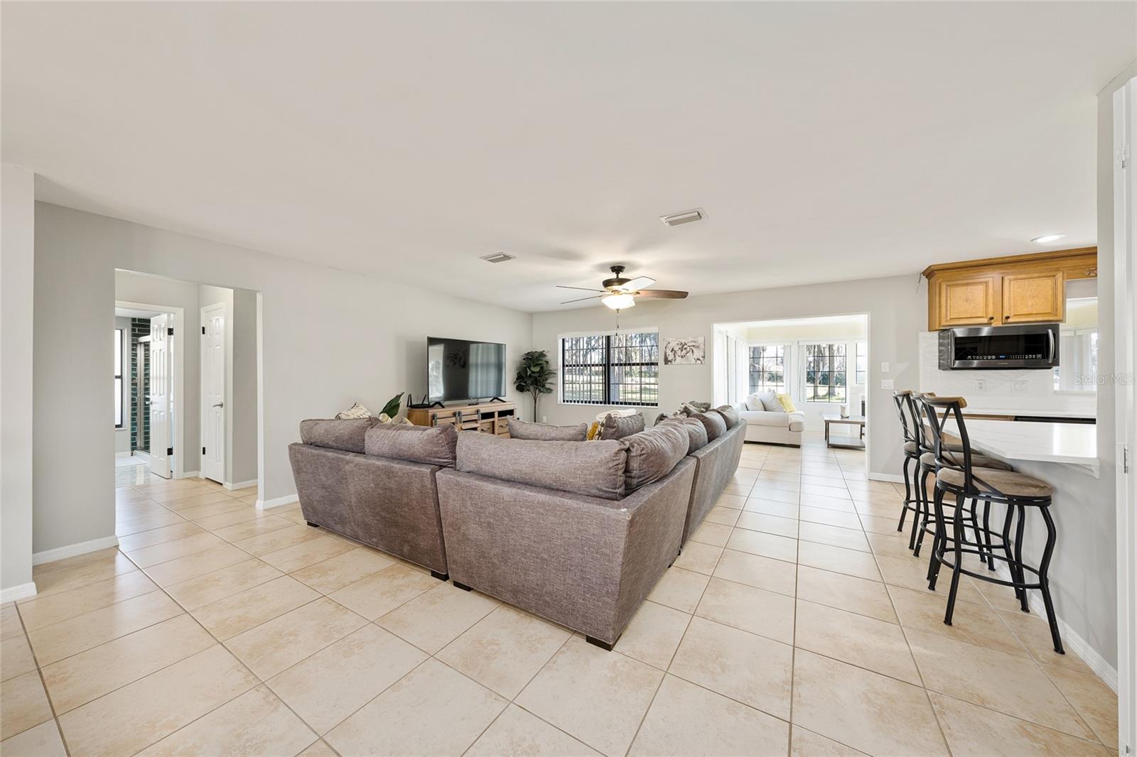 GOLDEN HILLS TURF & COUNTRY CLUB - Residential