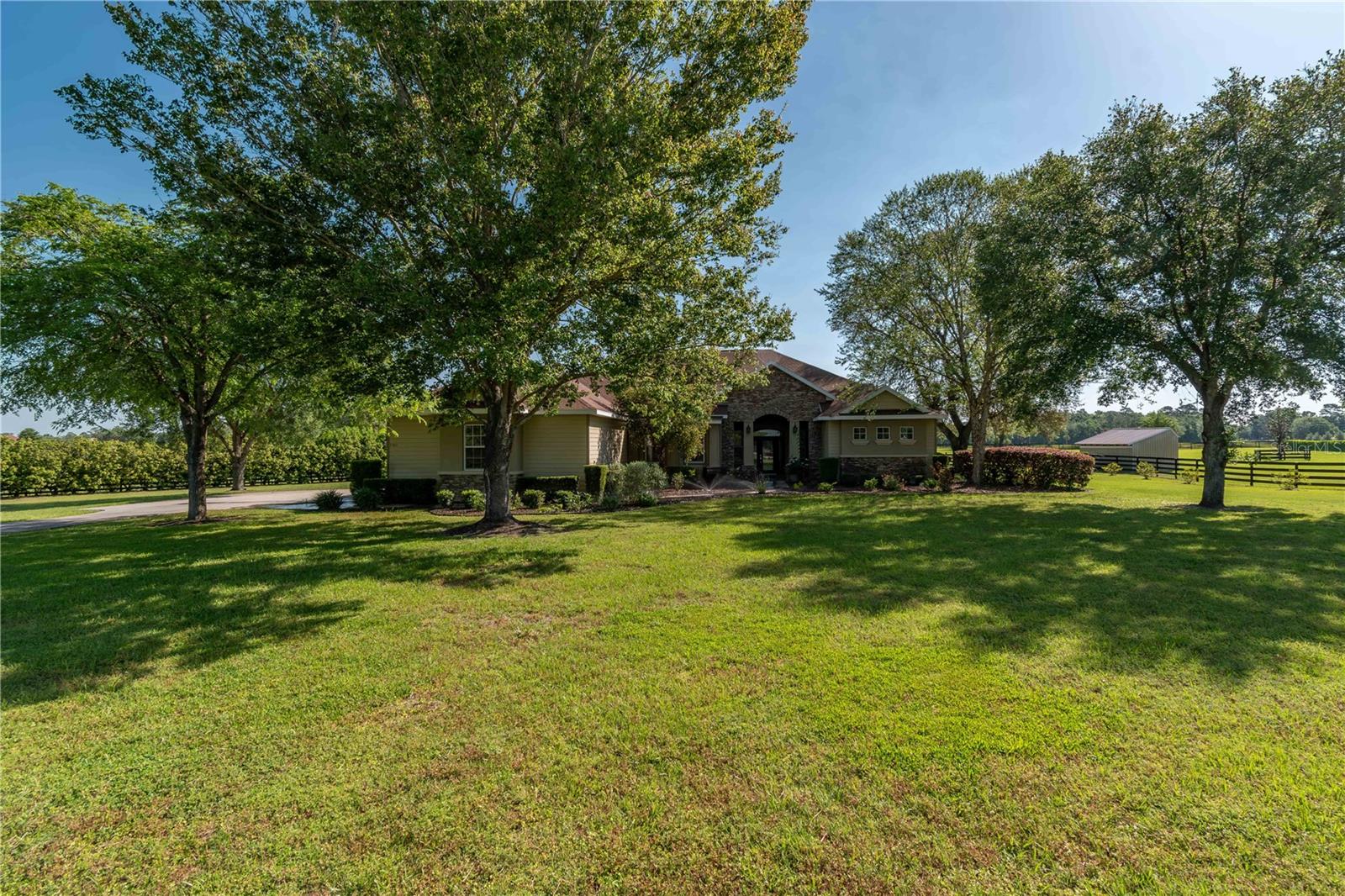 ESTATE AT PLEASANT HILL - Residential Lease