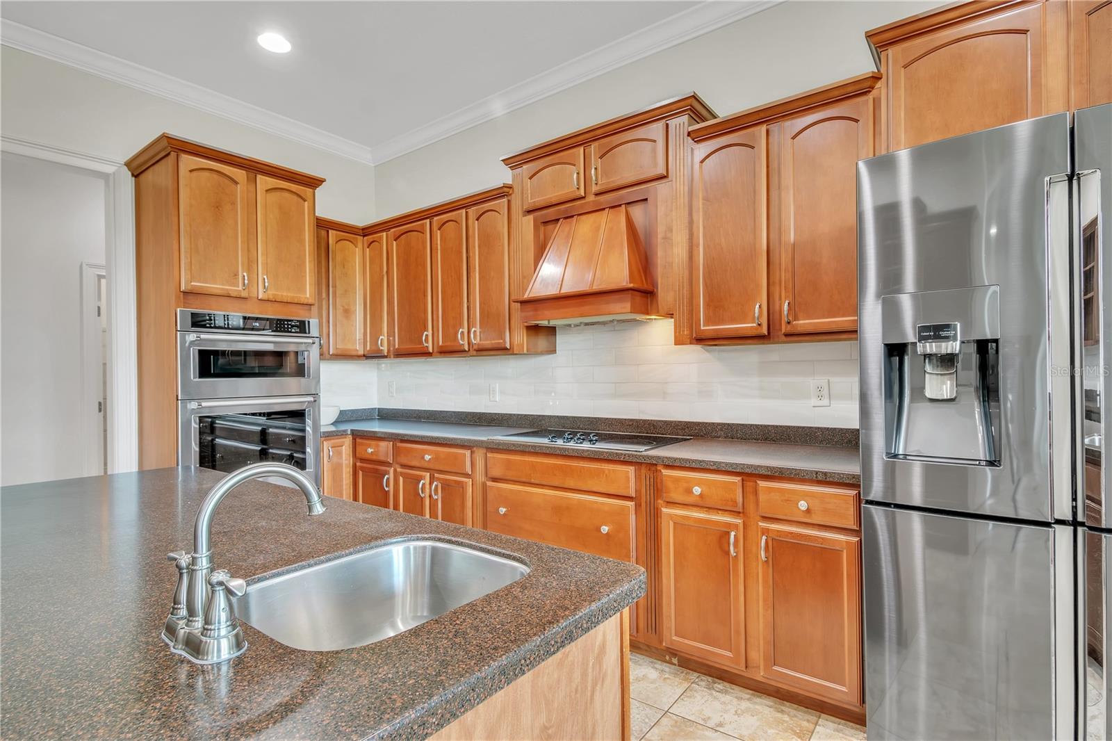 ESTATE AT PLEASANT HILL - Residential Lease