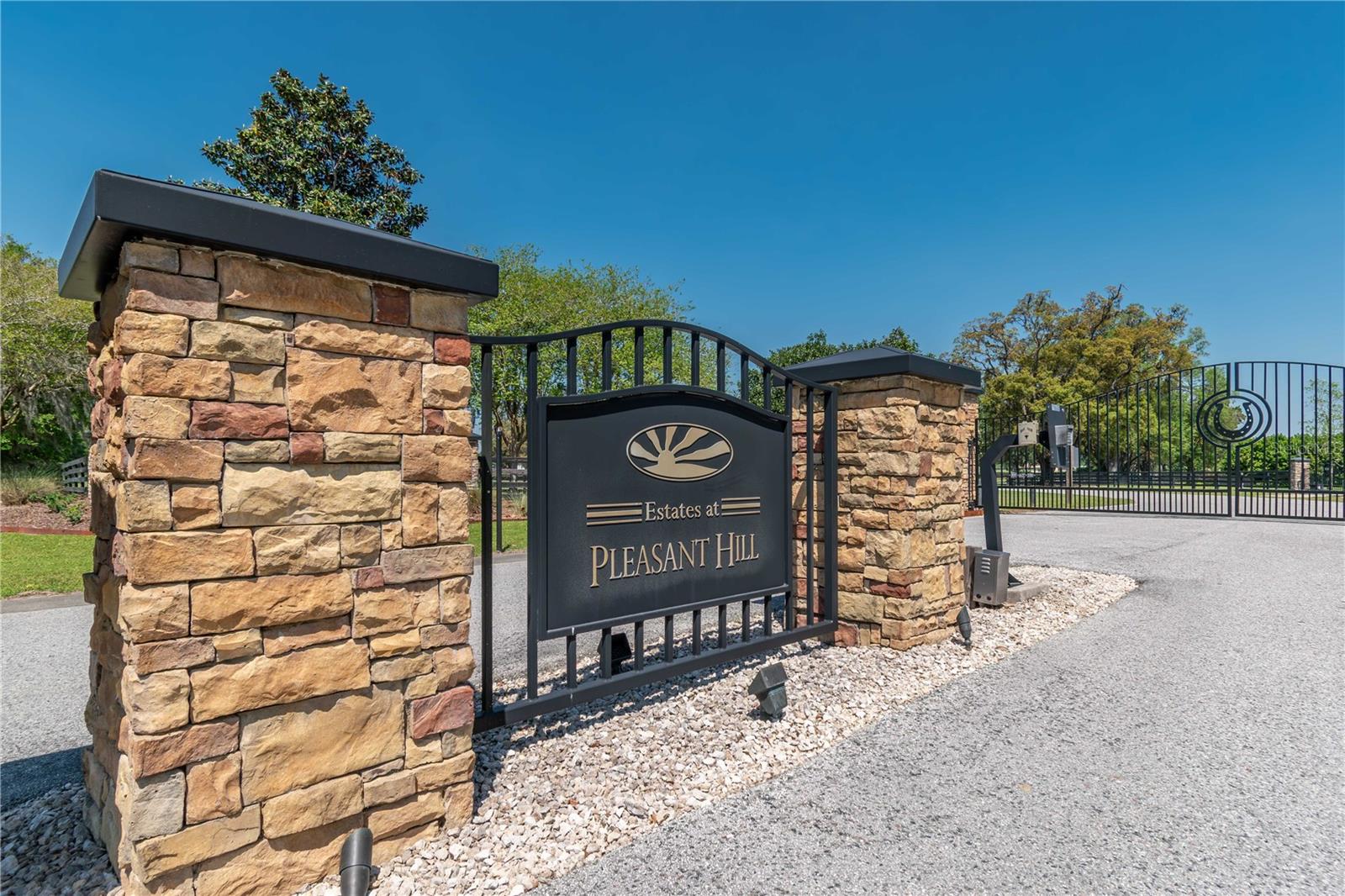 ESTATE AT PLEASANT HILL - Residential Lease