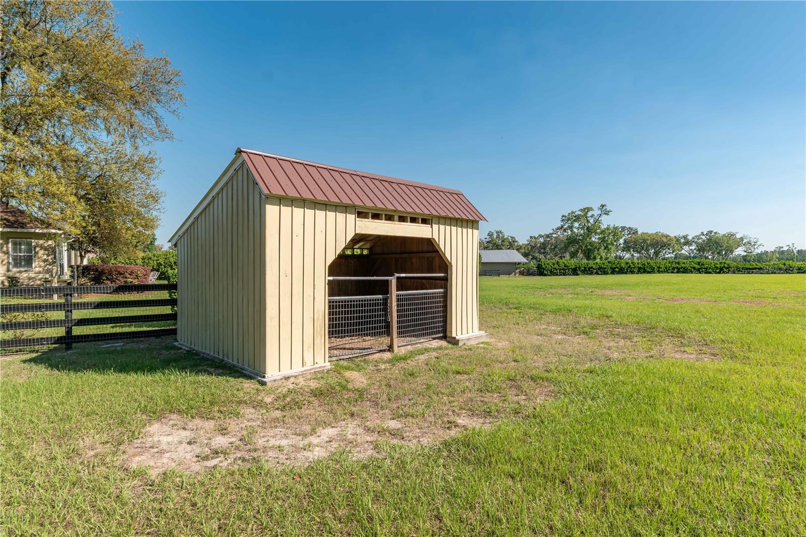 ESTATE AT PLEASANT HILL - Residential Lease