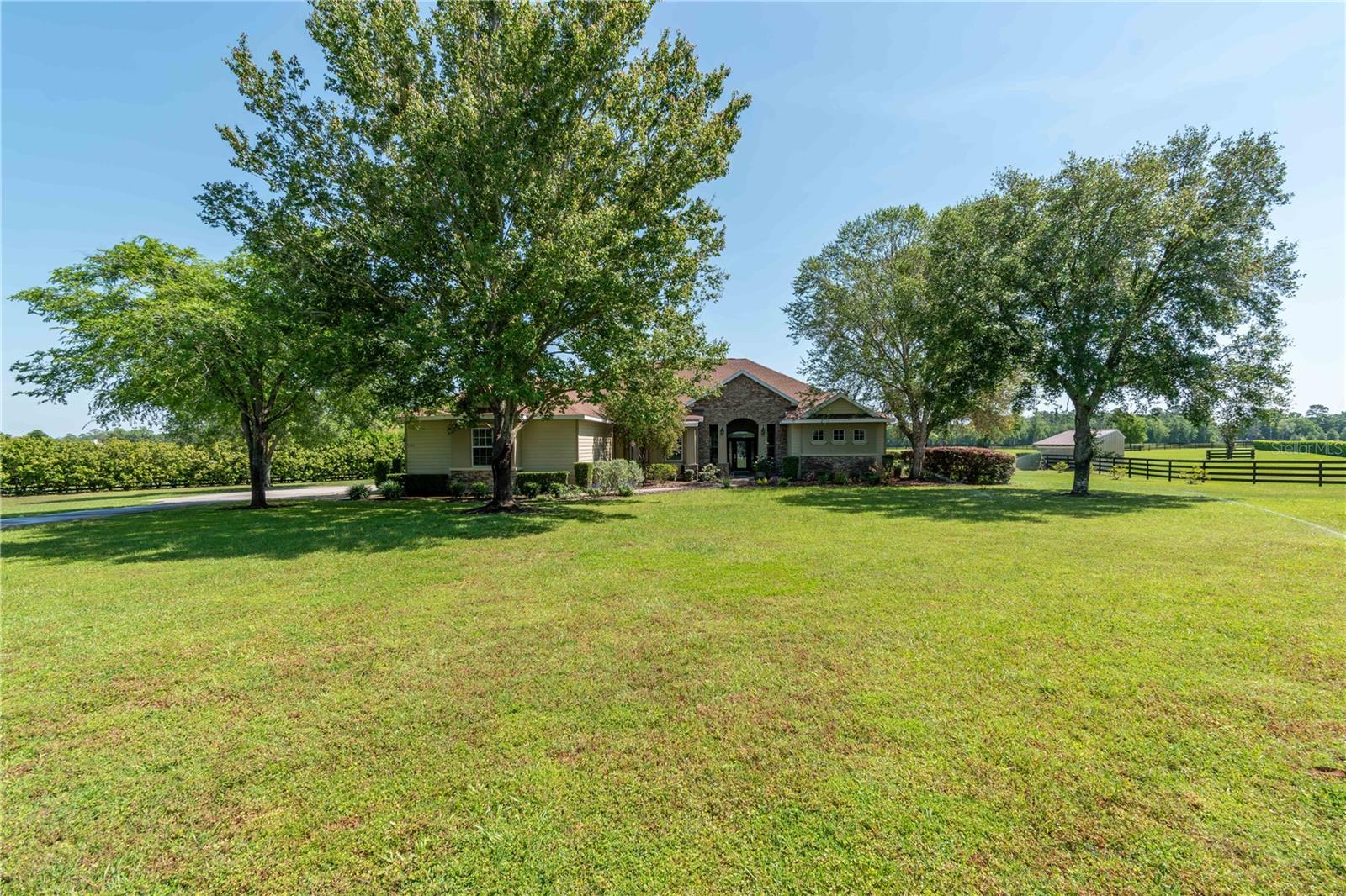 ESTATE AT PLEASANT HILL - Residential Lease