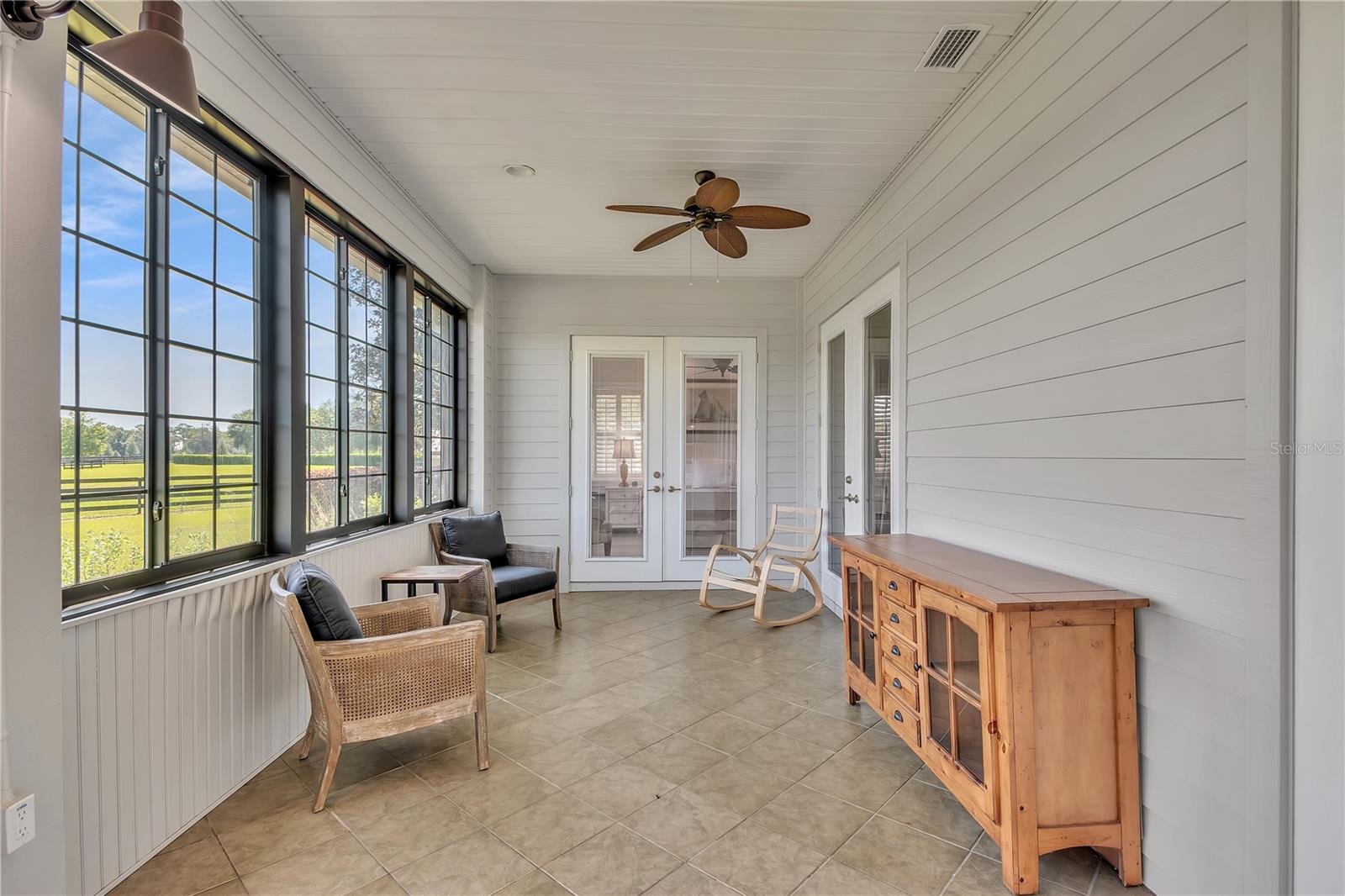 ESTATE AT PLEASANT HILL - Residential Lease