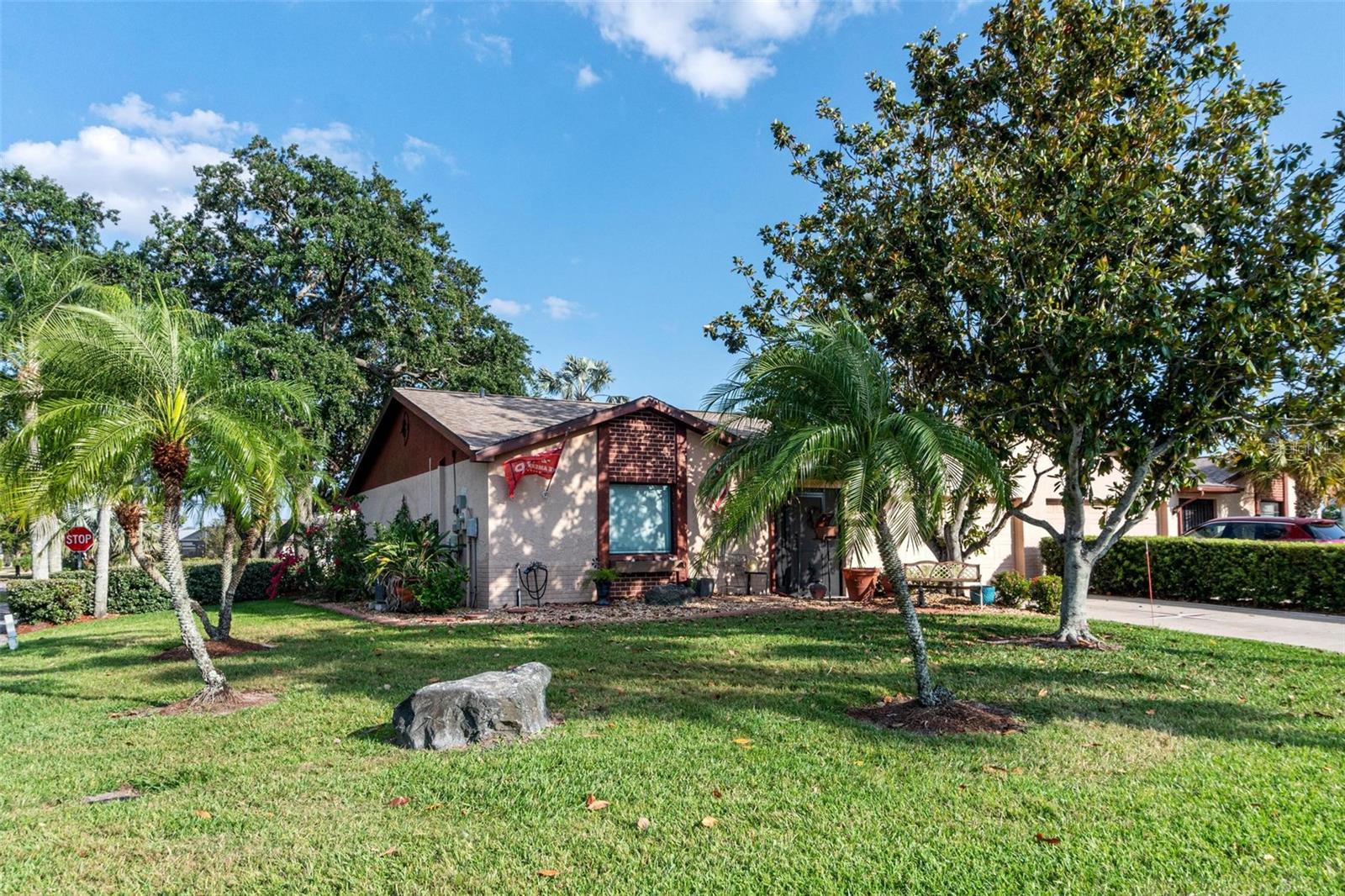 1823 ATRIUM DRIVE