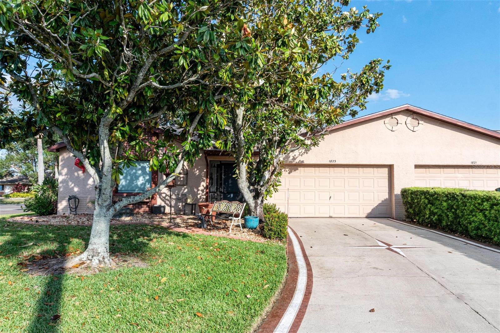 1823 ATRIUM DRIVE