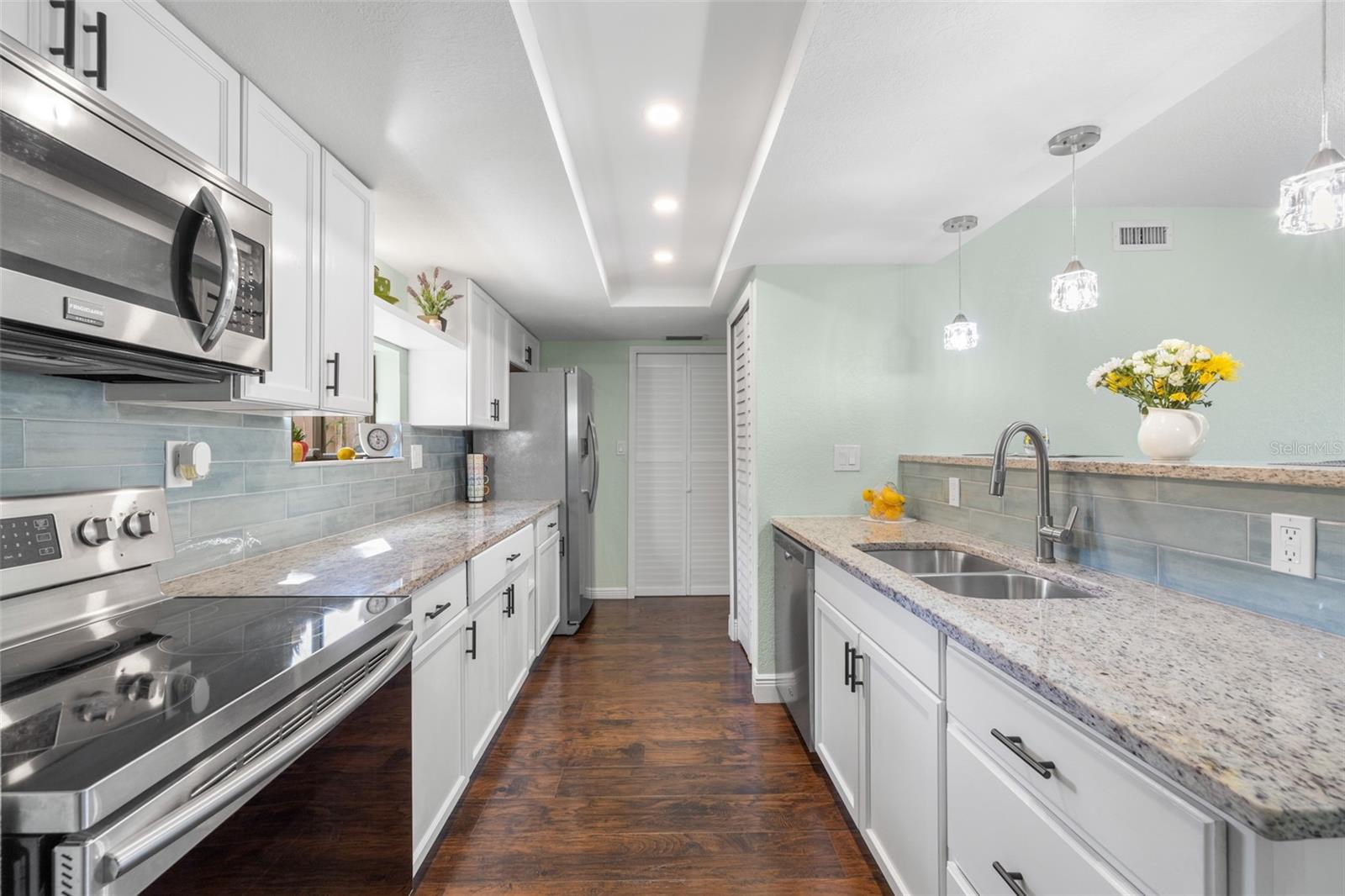 MEADOWOOD CONDO VILLAGE - Residential