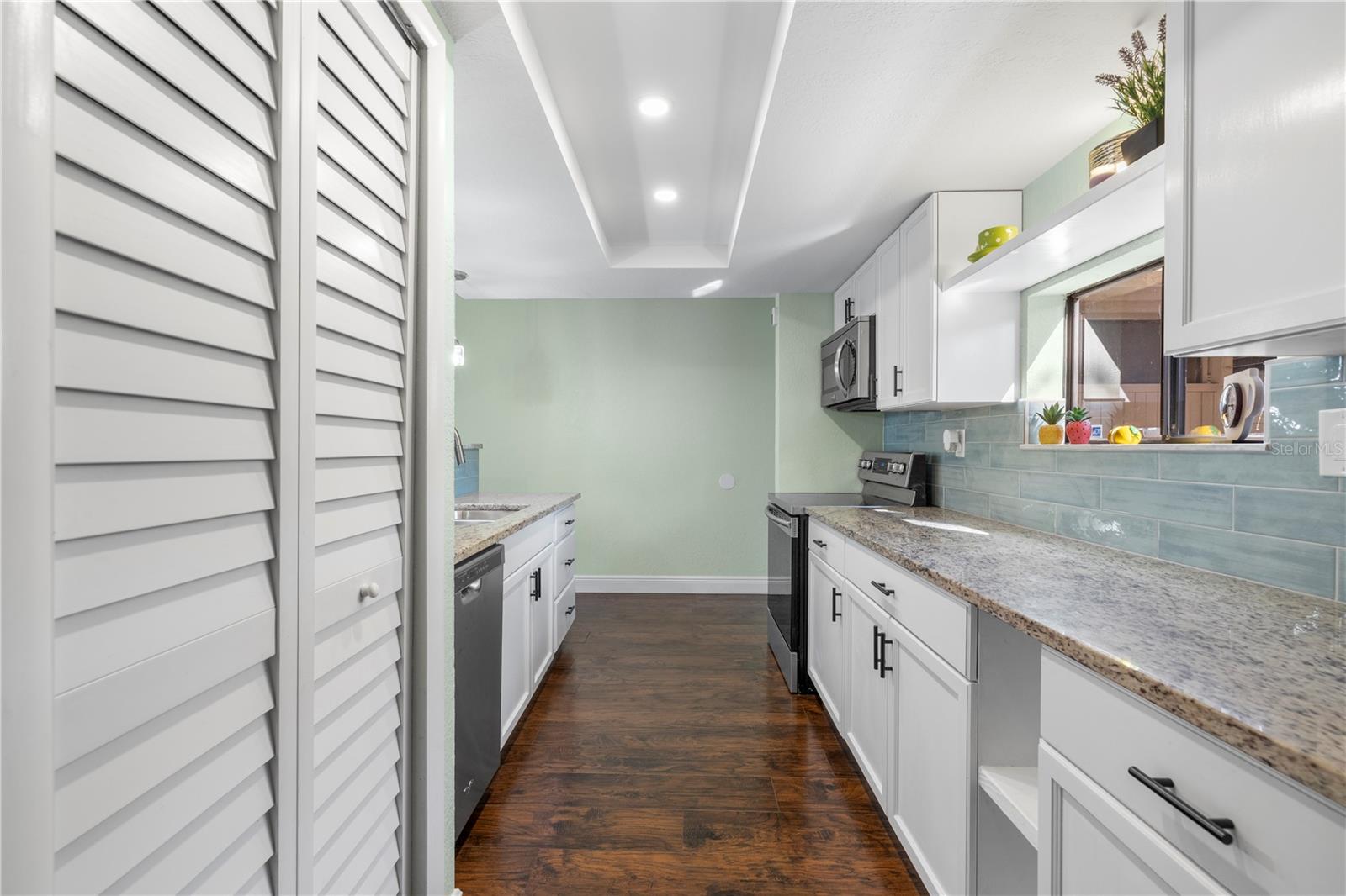 MEADOWOOD CONDO VILLAGE - Residential