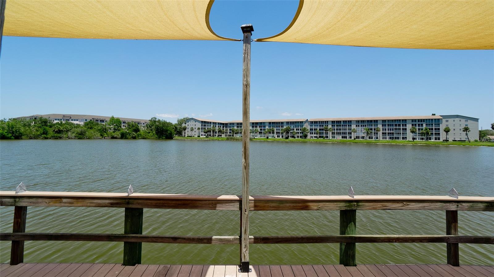 BAYSHORE ON THE LAKE APTS II SEC 3 - Residential