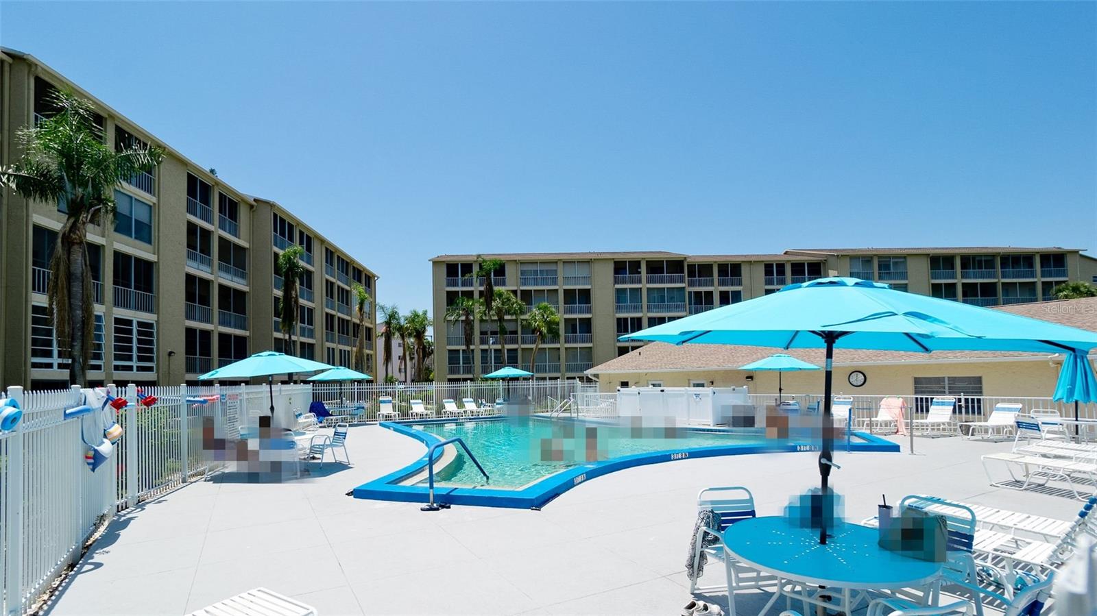 BAYSHORE ON THE LAKE APTS II SEC 3 - Residential