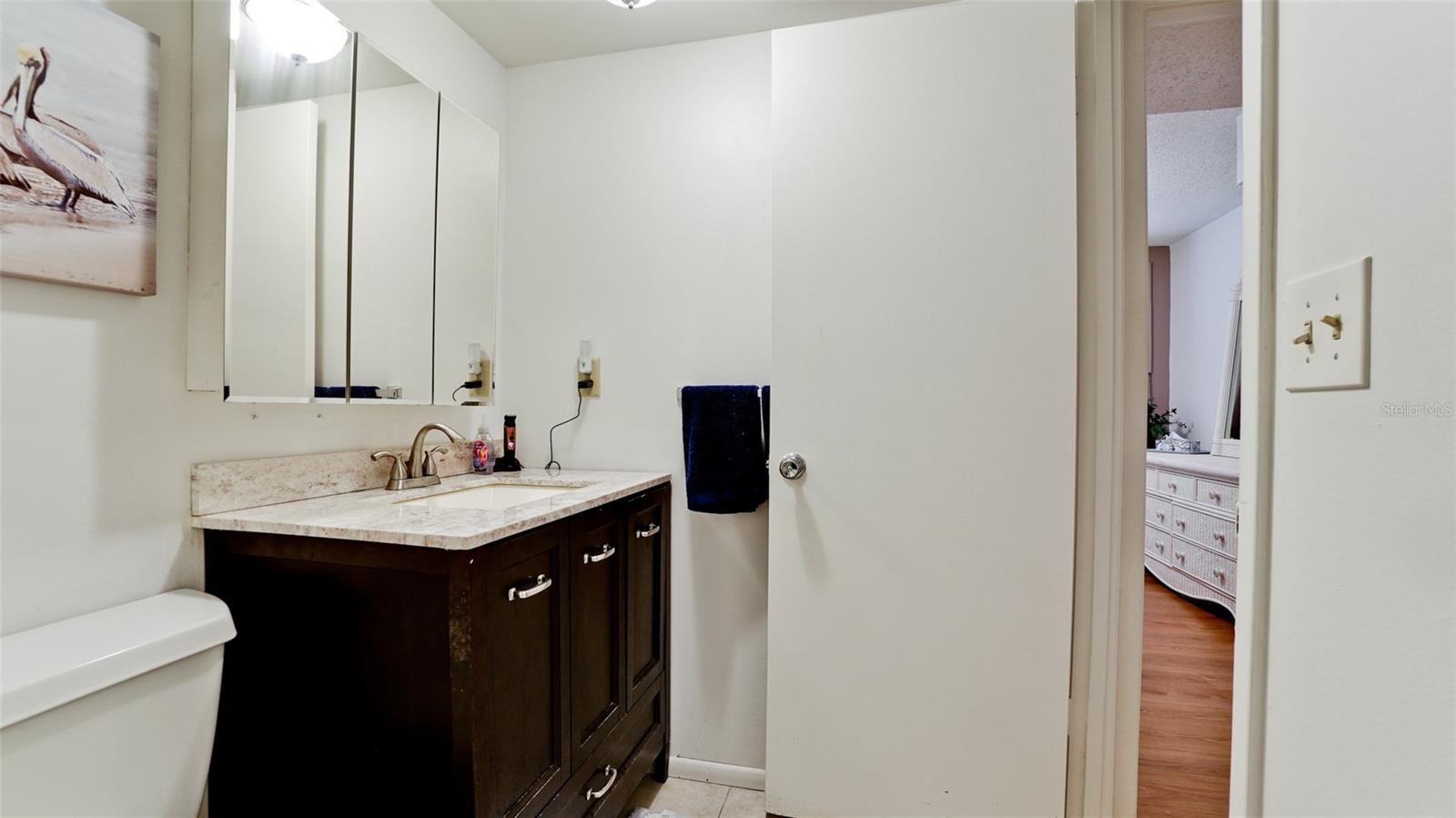 BAYSHORE ON THE LAKE APTS II SEC 3 - Residential