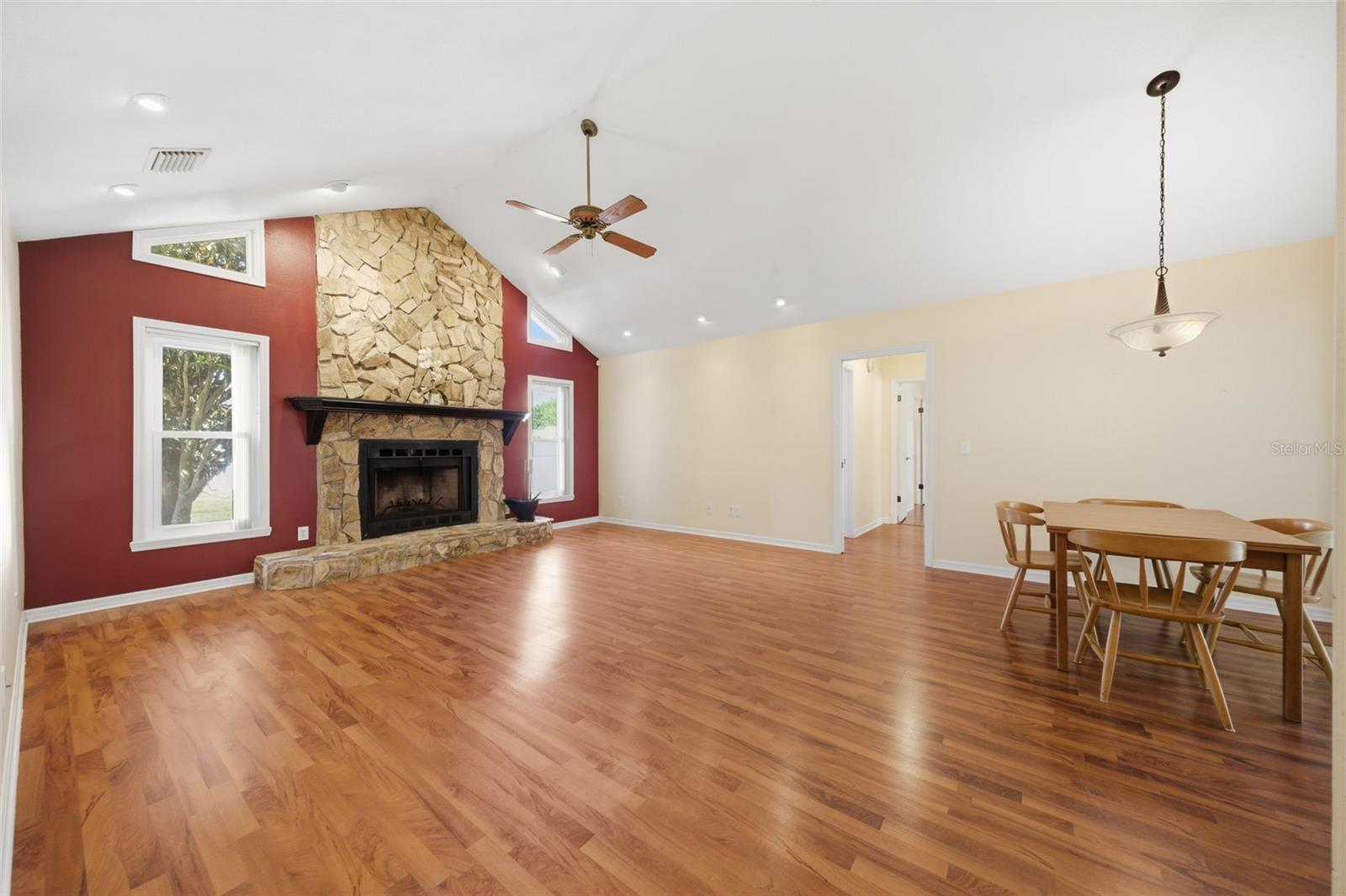 LAKE THOMAS WOODS ADD 02 - Residential