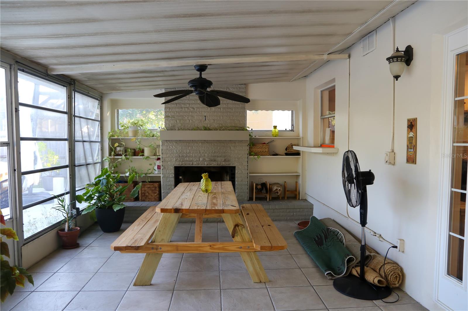 RANCHWOOD ESTATES - Residential Lease