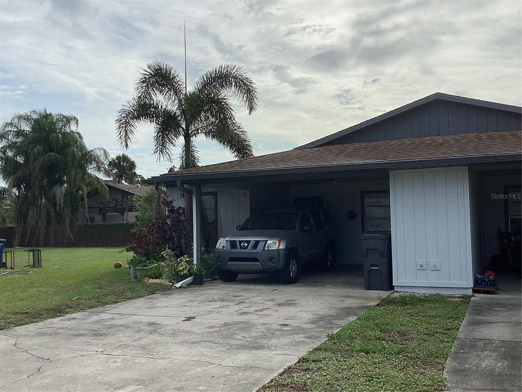 Photo of 4007 78th Street W, Bradenton, FL 34209 (MLS # A4695144)