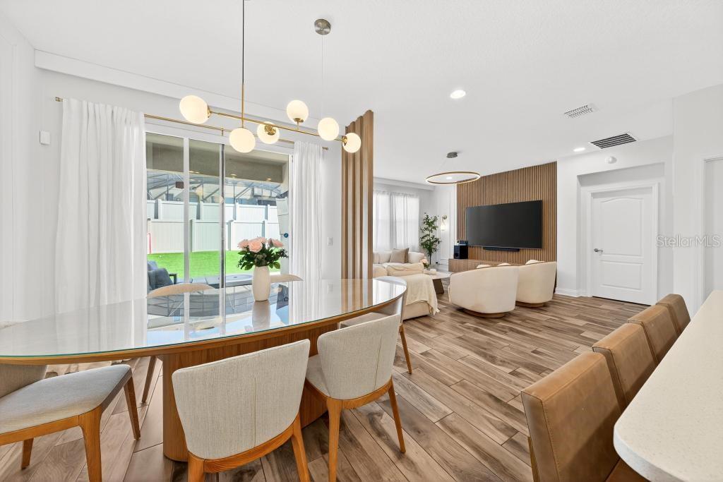 HULL ISLAND AT OAKLAND - Residential