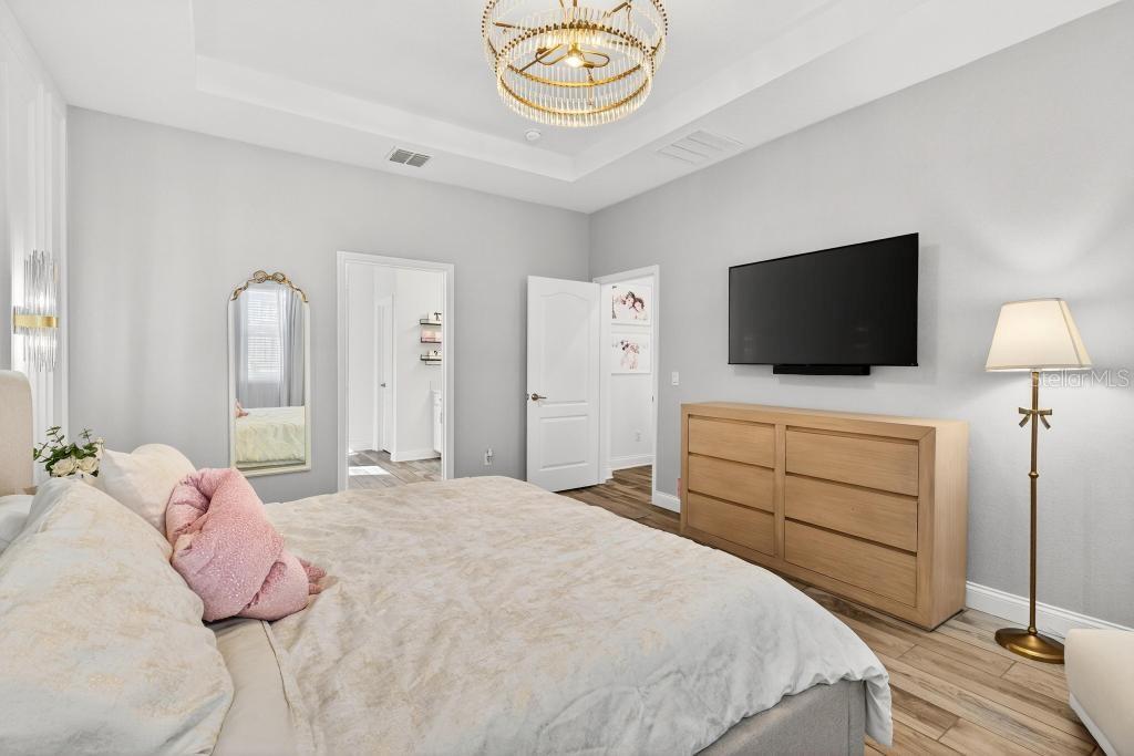 HULL ISLAND AT OAKLAND - Residential