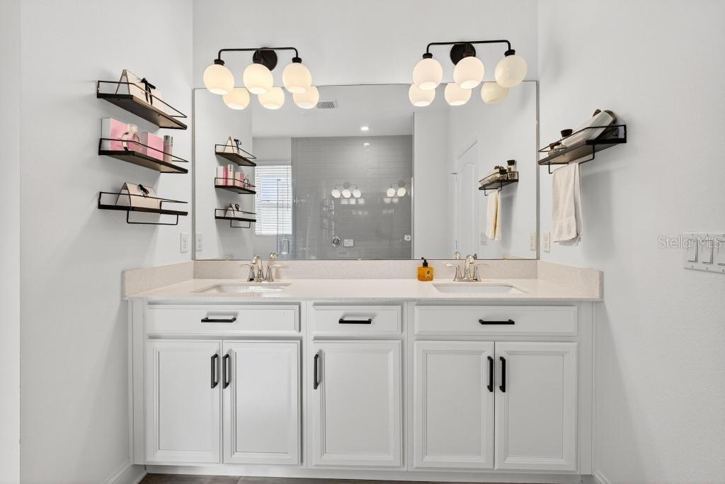 HULL ISLAND AT OAKLAND - Residential