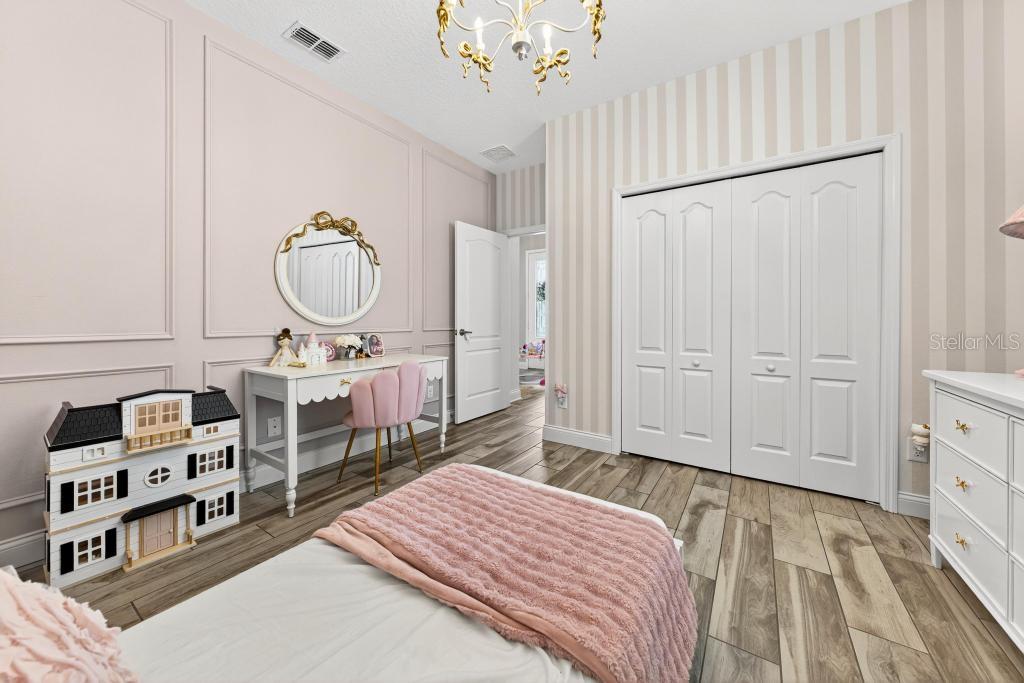 HULL ISLAND AT OAKLAND - Residential