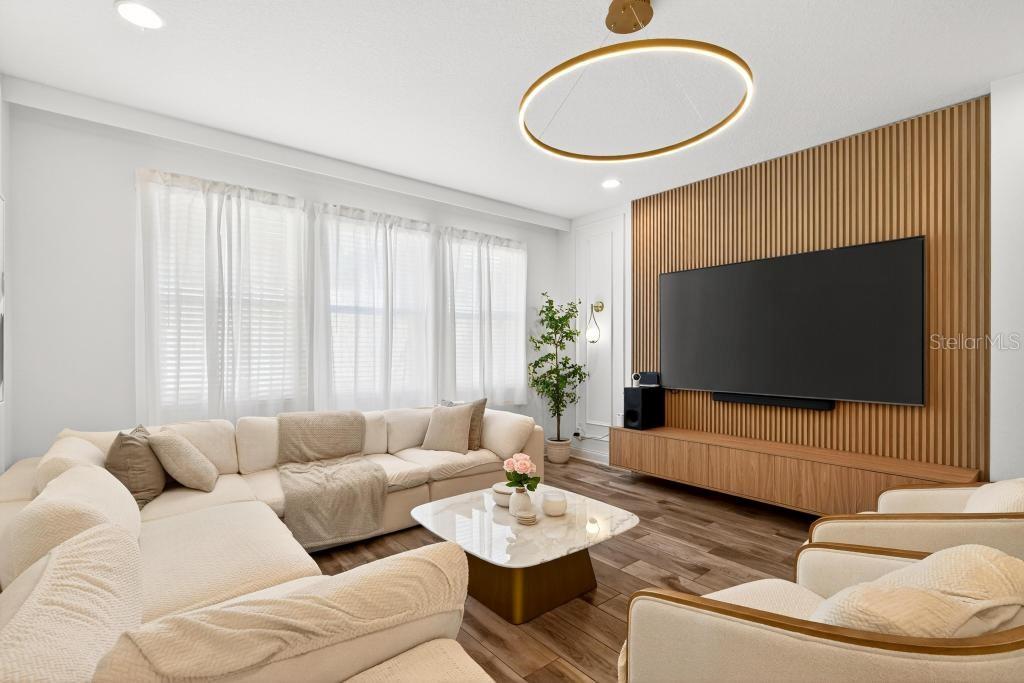 HULL ISLAND AT OAKLAND - Residential