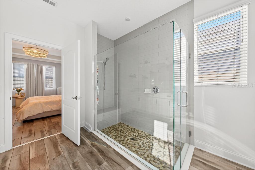 HULL ISLAND AT OAKLAND - Residential