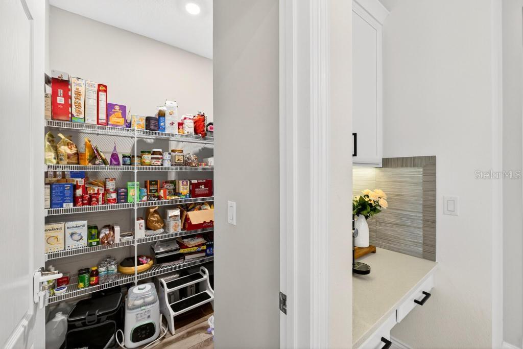 HULL ISLAND AT OAKLAND - Residential