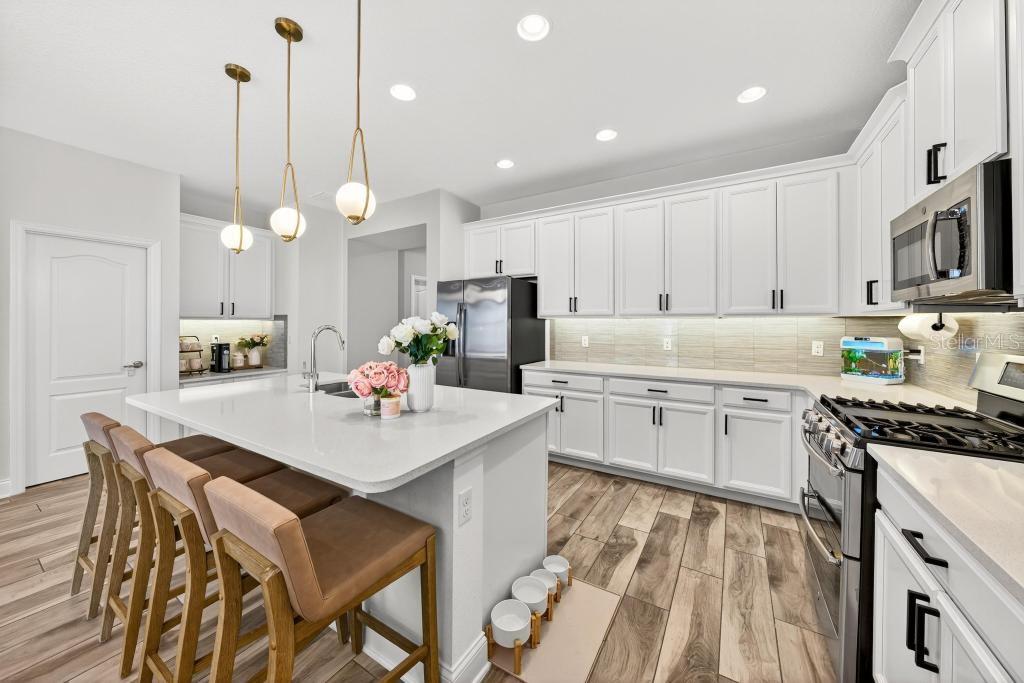 HULL ISLAND AT OAKLAND - Residential