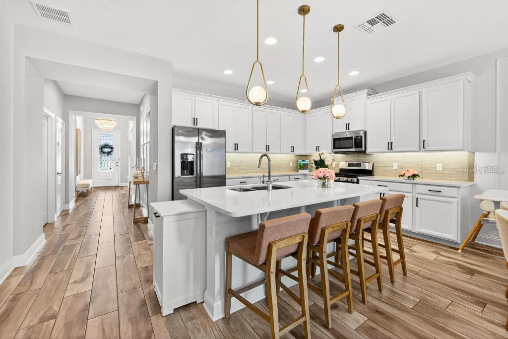 HULL ISLAND AT OAKLAND - Residential