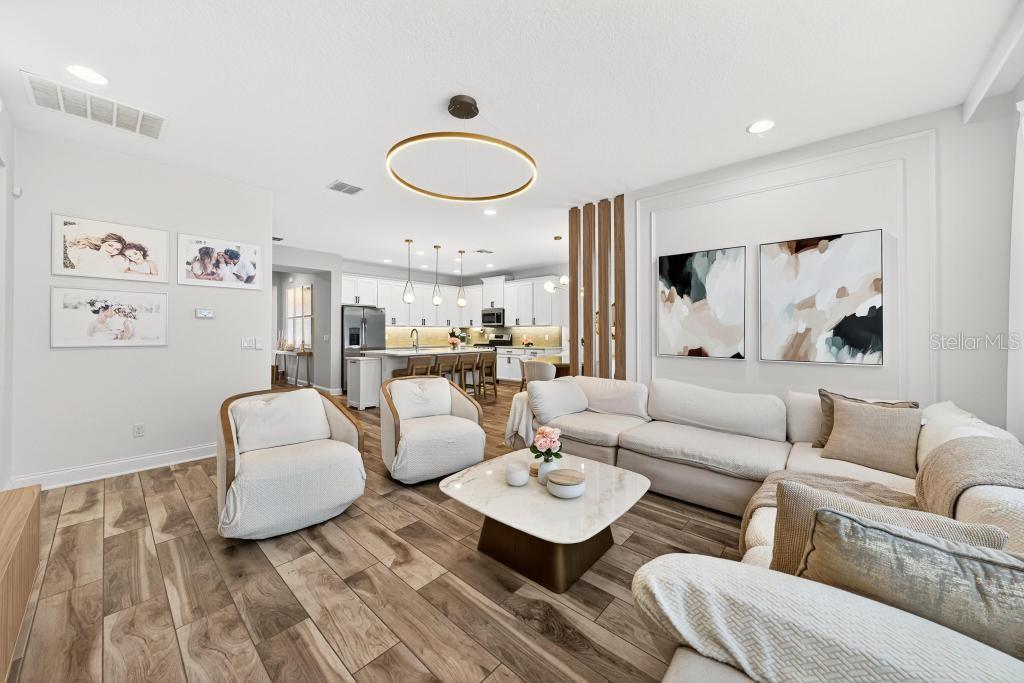 HULL ISLAND AT OAKLAND - Residential