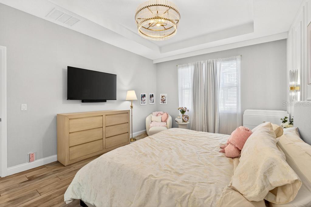 HULL ISLAND AT OAKLAND - Residential