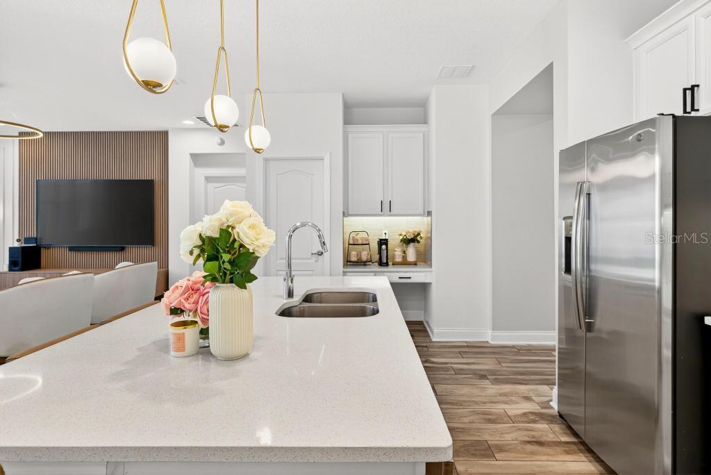 HULL ISLAND AT OAKLAND - Residential